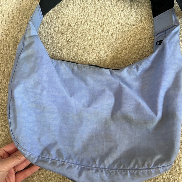 Hello Kitty Blue baggu Shoulder Bag - Picture 3 of 6